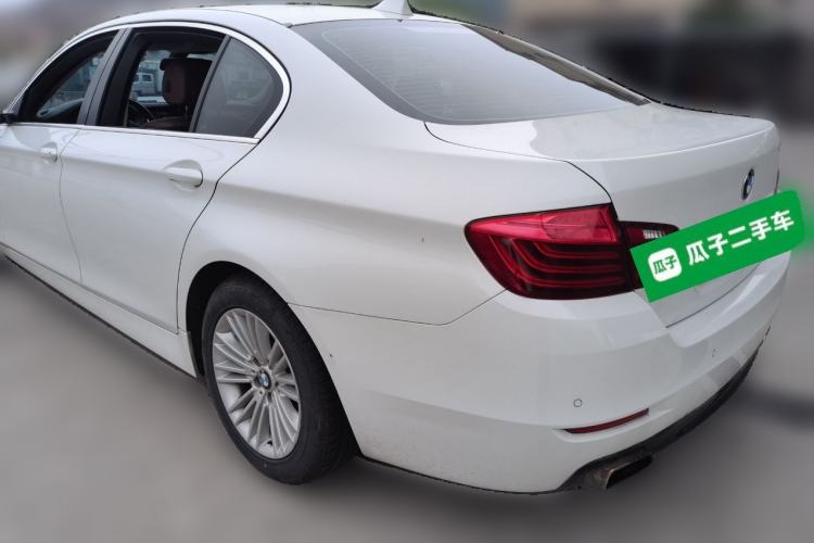 Used BMW 5 Series 2014 525Li Leading Model Rear Left 45 Deg
