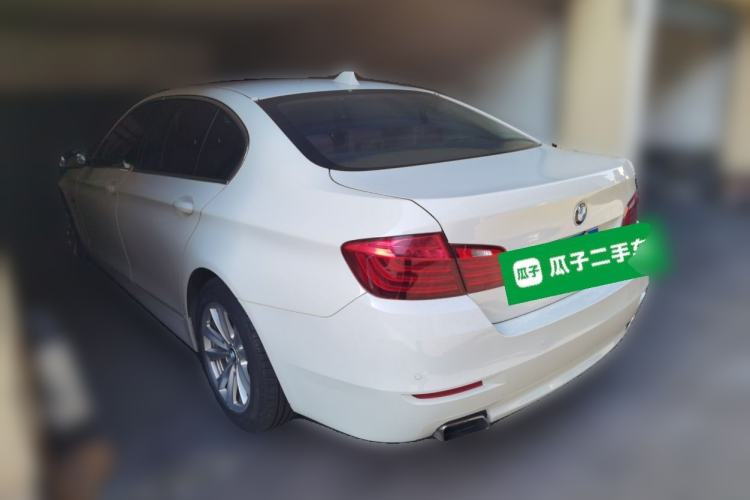 Used BMW 5 Series 2014 520Li Elegant Model Rear Left 45 Deg