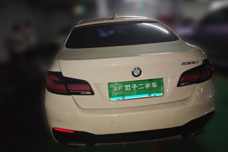 Used BMW 5 Series 2014 525Li Leading Model Rear Left 45 Deg