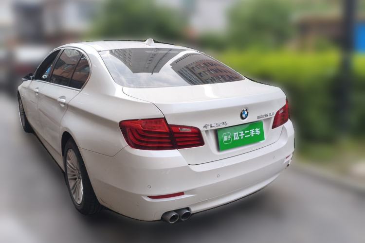 Used BMW 5 Series 2014 525Li Leading Model Rear Left 45 Deg