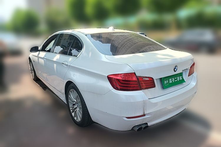 Used BMW 5 Series 2014 520Li Elegant Model Rear Left 45 Deg