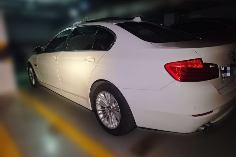 Used BMW 5 Series 2014 525Li Leading Model Rear Left 45 Deg