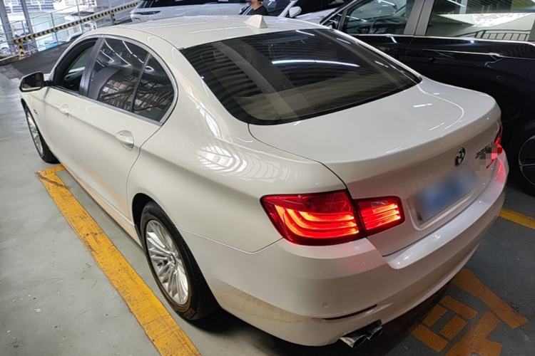 Used BMW 5 Series 2014 525Li Leading Model Rear Left 45 Deg