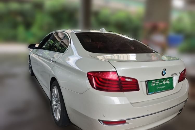 Used BMW 5 Series 2014 525Li Luxury Design Package Rear Left 45 Deg