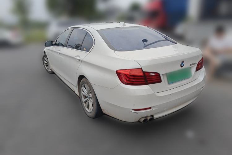 Used BMW 5 Series 2014 520Li Elegant Model Rear Left 45 Deg