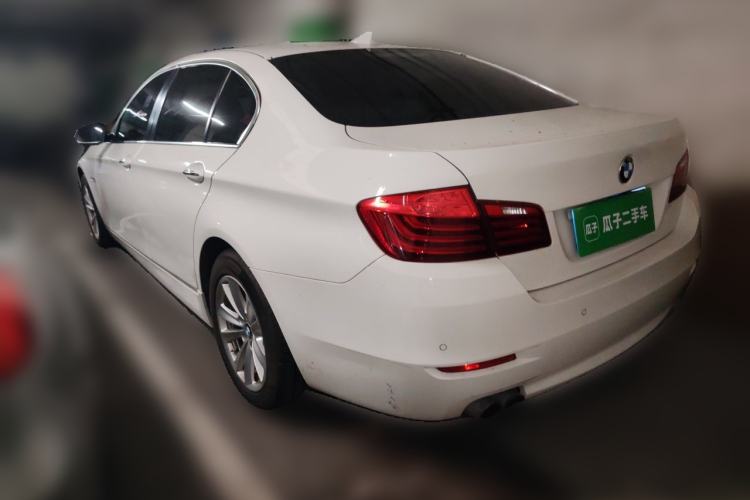 Used BMW 5 Series 2014 520Li Elegant Model Rear Left 45 Deg