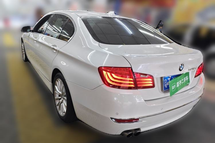Used BMW 5 Series 2014 525Li Luxury Design Package Rear Left 45 Deg