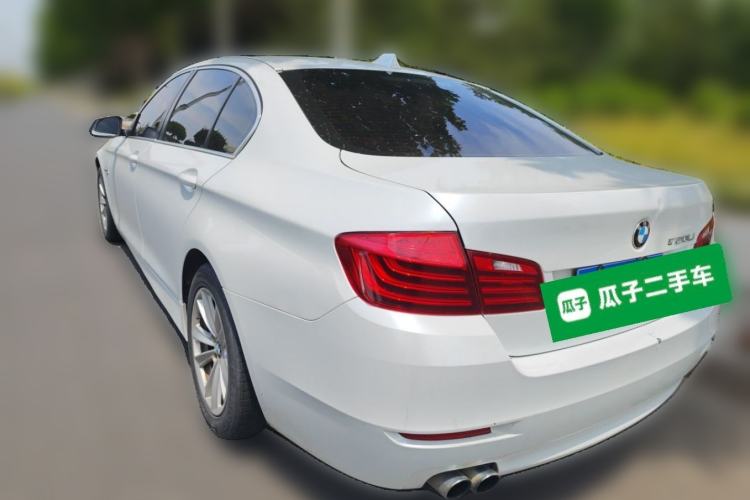 Used BMW 5 Series 2014 520Li Elegant Model Rear Left 45 Deg