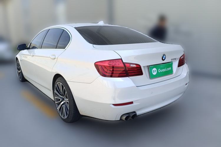 Used BMW 5 Series 2014 520Li Elegant Model Rear Left 45 Deg
