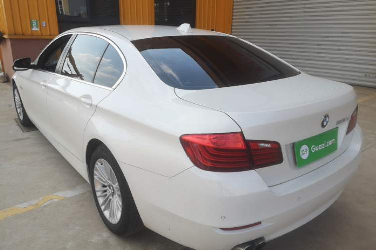 Used BMW 5 Series 2014 525Li Leading Model Rear Left 45 Deg
