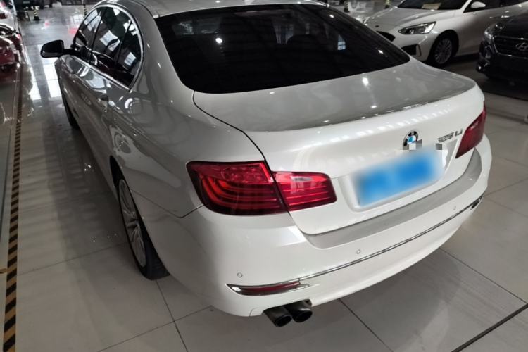 Used BMW 5 Series 2014 525Li Luxury Design Package Rear Left 45 Deg
