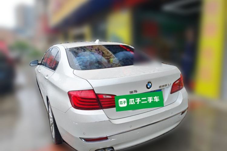 Used BMW 5 Series 2014 525Li Luxury Design Package Rear Left 45 Deg