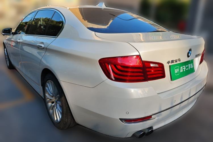 Used BMW 5 Series 2014 525Li Luxury Design Package Rear Left 45 Deg