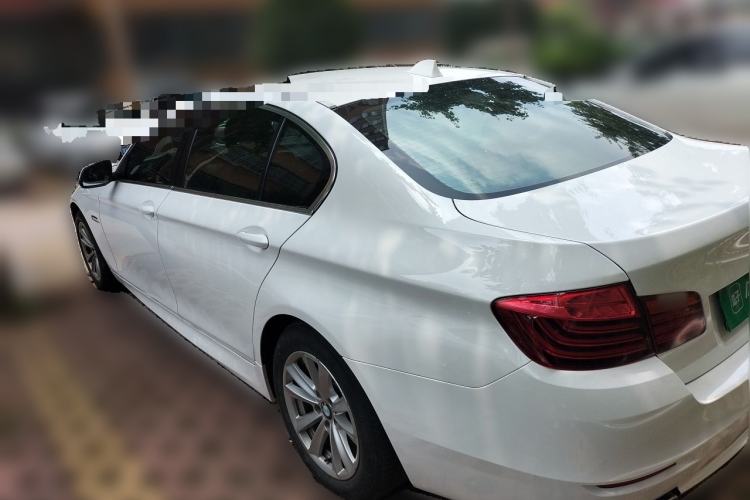 Used BMW 5 Series 2014 520Li Elegant Model Rear Left 45 Deg