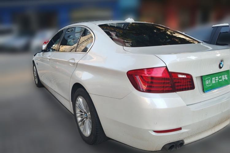 Used BMW 5 Series 2014 525Li Leading Model Rear Left 45 Deg