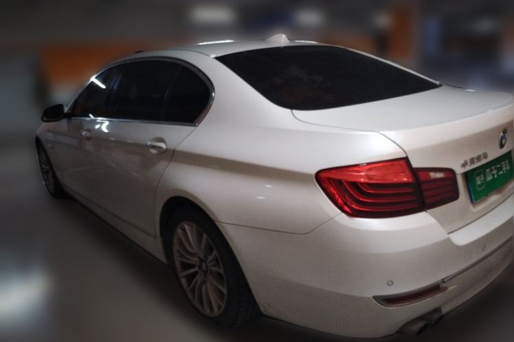 Used BMW 5 Series 2014 525Li Luxury Design Package Rear Left 45 Deg