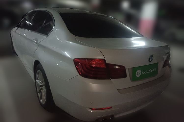 Used BMW 5 Series 2014 528Li Leading Model Rear Left 45 Deg