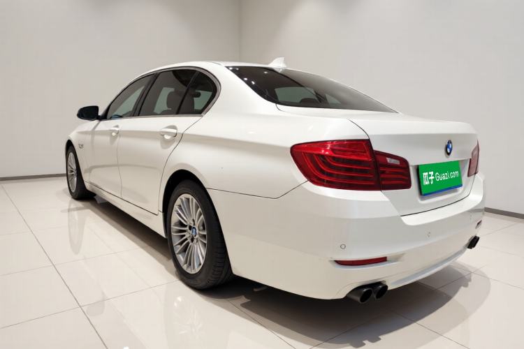 Used BMW 5 Series 2014 525Li Leading Model Rear Left 45 Deg