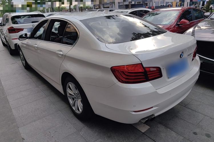 Used BMW 5 Series 2014 520Li Elegant Model Rear Left 45 Deg