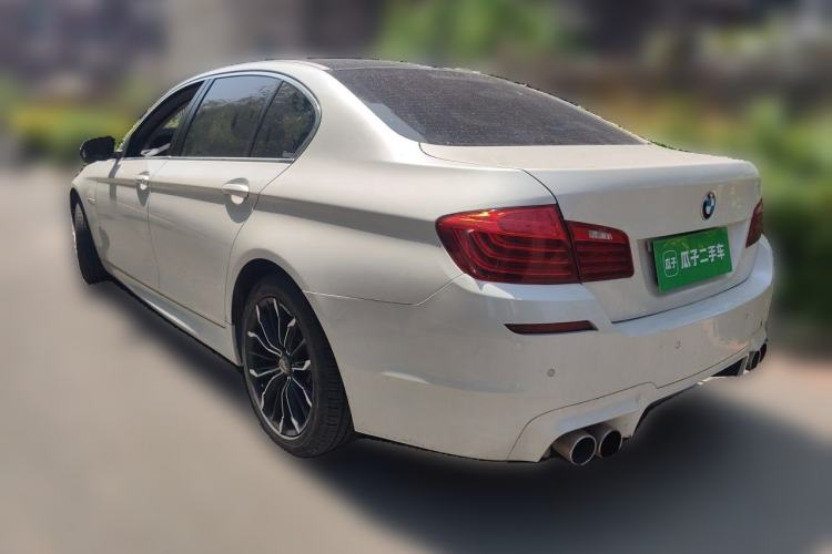 Used BMW 5 Series 2014 520Li Elegant Model Rear Left 45 Deg
