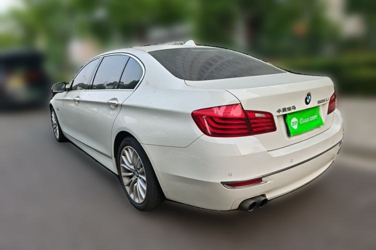 Used BMW 5 Series 2014 525Li Luxury Design Package Rear Left 45 Deg