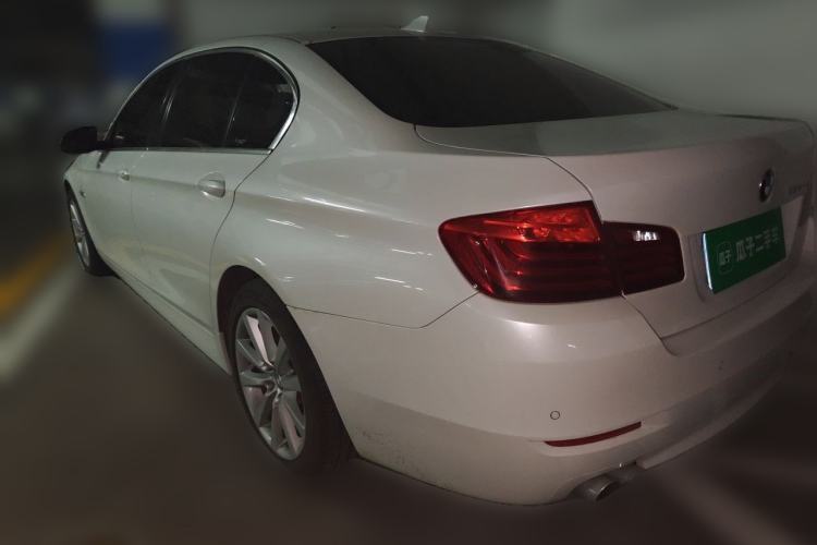 Used BMW 5 Series 2014 528Li Leading Model Rear Left 45 Deg