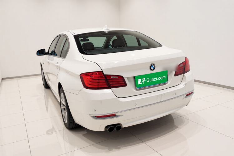 Used BMW 5 Series 2014 520Li Elegant Model Rear Left 45 Deg