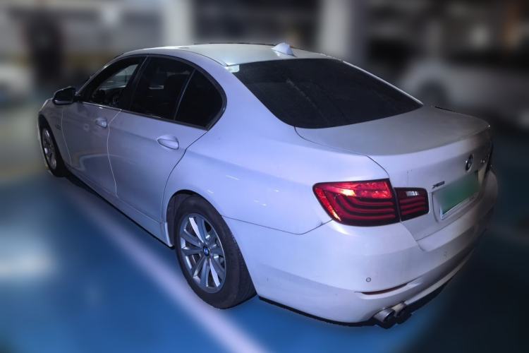 Used BMW 5 Series 2014 520i Elegant Edition Rear Left 45 Deg