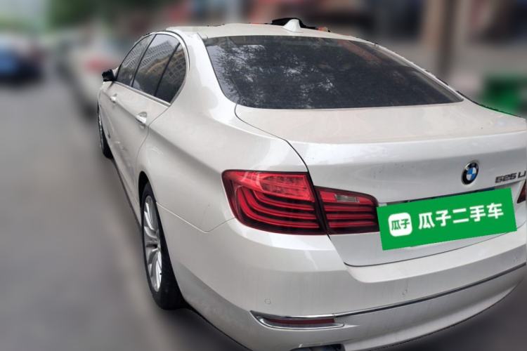 Used BMW 5 Series 2014 525Li Luxury Design Package Rear Left 45 Deg