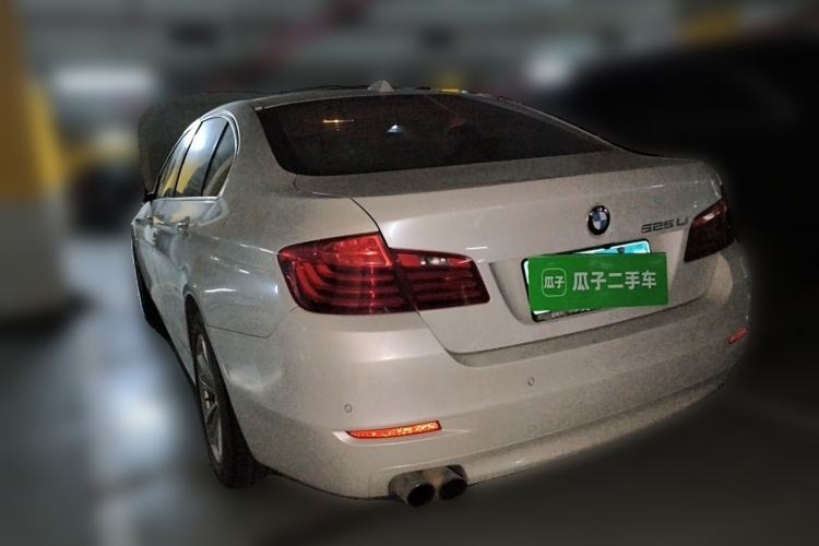 Used BMW 5 Series 2014 520Li Elegant Model Rear Left 45 Deg