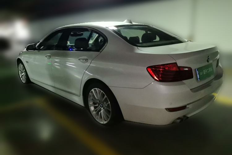 Used BMW 5 Series 2014 525Li Luxury Design Package Rear Left 45 Deg