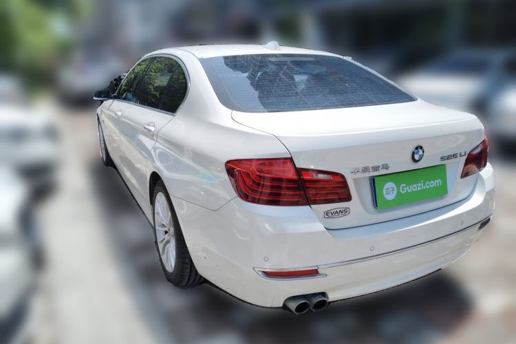 Used BMW 5 Series 2014 525Li Luxury Design Package Rear Left 45 Deg
