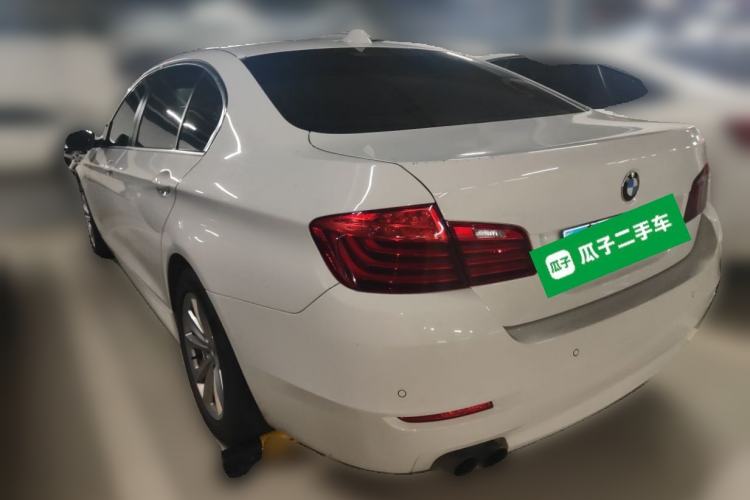 Used BMW 5 Series 2014 520Li Elegant Model Rear Left 45 Deg