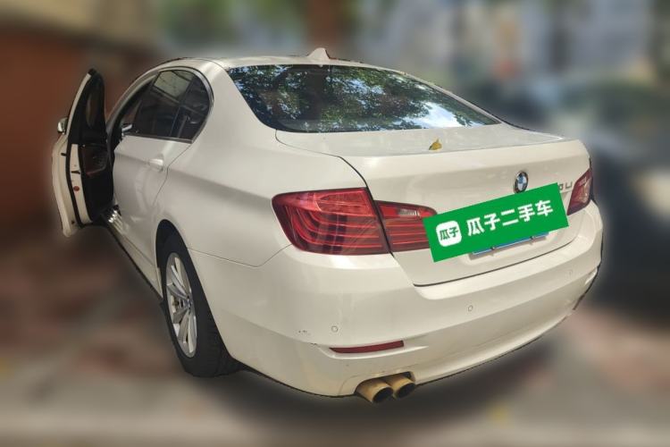 Used BMW 5 Series 2014 520Li Elegant Model Rear Left 45 Deg