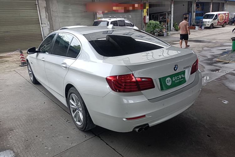 Used BMW 5 Series 2014 520Li Elegant Model Rear Left 45 Deg