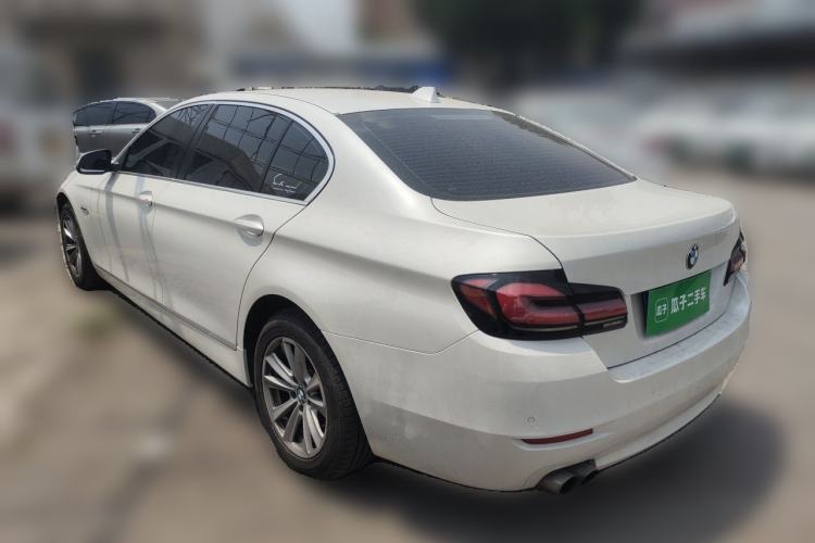 Used BMW 5 Series 2014 520Li Elegant Model Rear Left 45 Deg