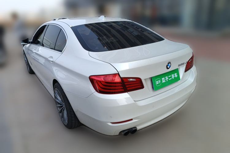 Used BMW 5 Series 2014 520Li Elegant Model Rear Left 45 Deg