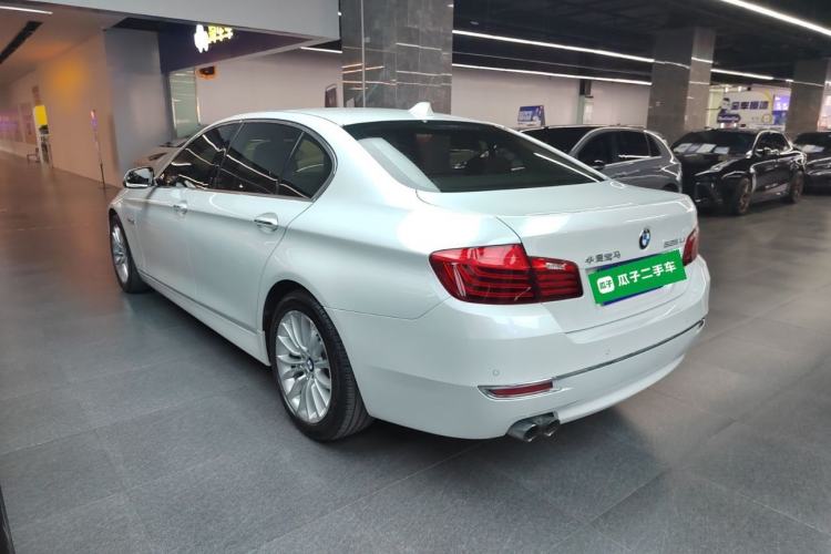 Used BMW 5 Series 2014 525Li Luxury Design Package Rear Left 45 Deg