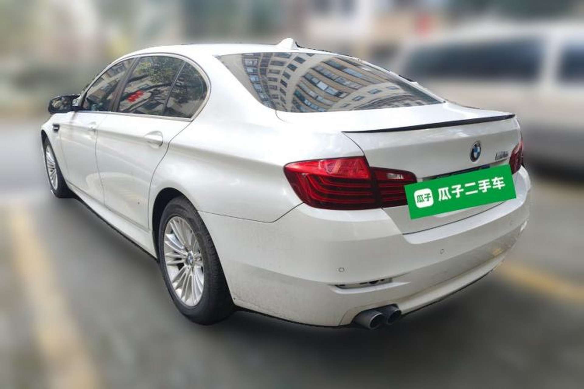 Used BMW 5 Series 2014 520Li Elegant Model Rear Left 45 Deg