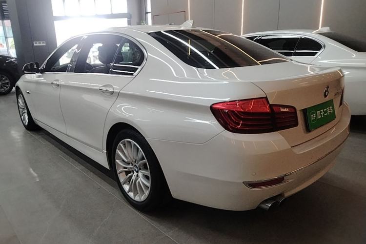 Used BMW 5 Series 2014 525Li Luxury Design Package Rear Left 45 Deg