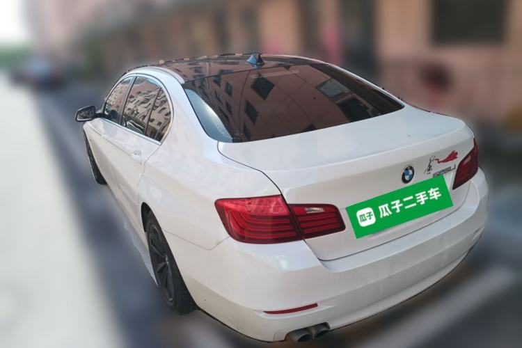 Used BMW 5 Series 2014 520Li Elegant Model Rear Left 45 Deg