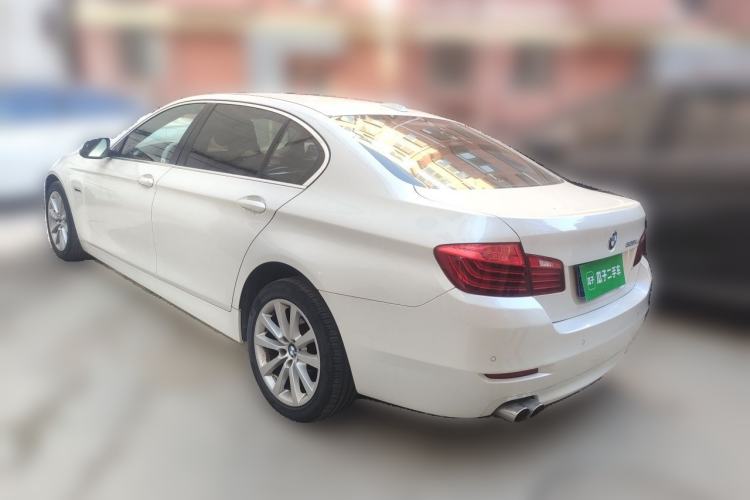 Used BMW 5 Series 2014 528Li Leading Model Rear Left 45 Deg