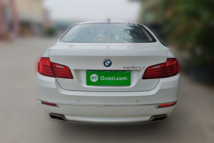 Used BMW 5 Series 2014 525Li Luxury Design Package Rear