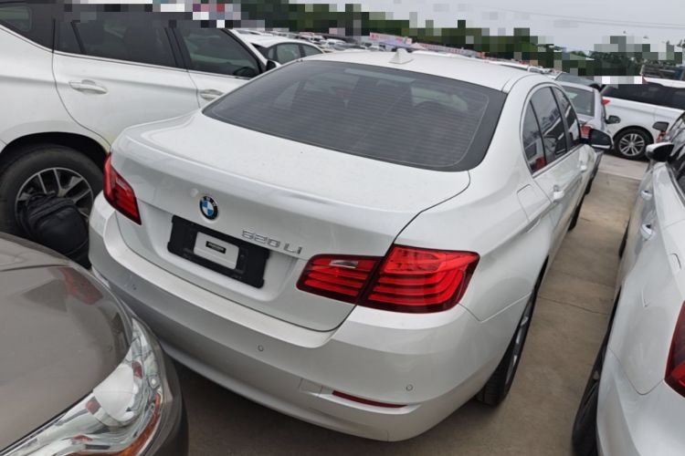 Used BMW 5 Series 2014 520Li Elegant Model Rear Right 45 Deg