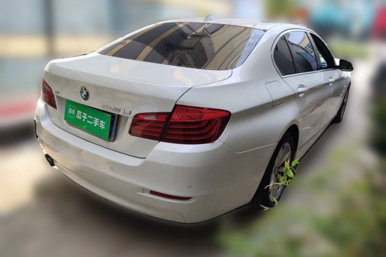 Used BMW 5 Series 2014 520Li Elegant Model Rear Right 45 Deg