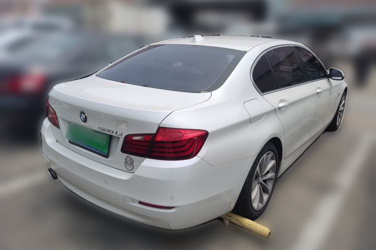 Used BMW 5 Series 2014 520Li Elegant Model Rear Right 45 Deg