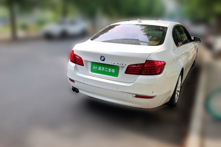 Used BMW 5 Series 2014 525Li Luxury Design Package Rear Right 45 Deg