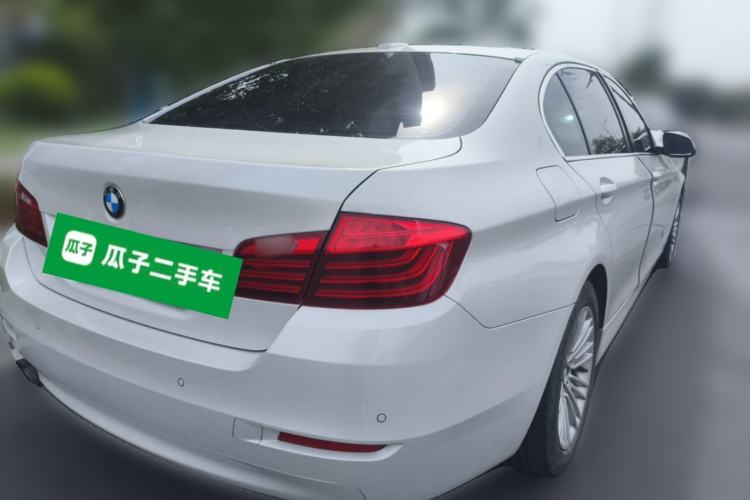 Used BMW 5 Series 2014 525Li Leading Model Rear Right 45 Deg