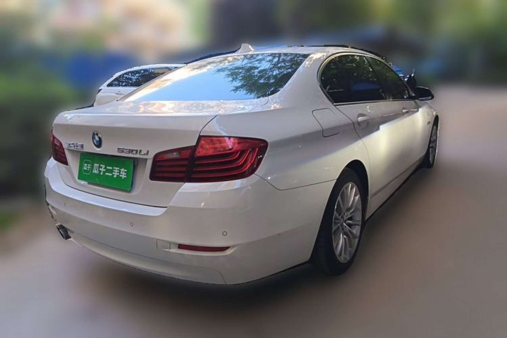 Used BMW 5 Series 2014 530Li Leading Model Rear Right 45 Deg