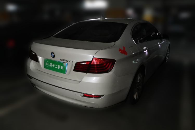 Used BMW 5 Series 2014 525Li Luxury Design Package Rear Right 45 Deg